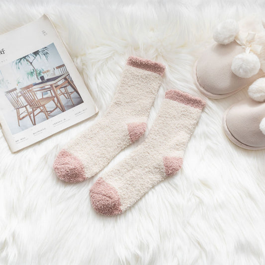 Calcetines Suaves Básicos Beige – Lucia Navarro