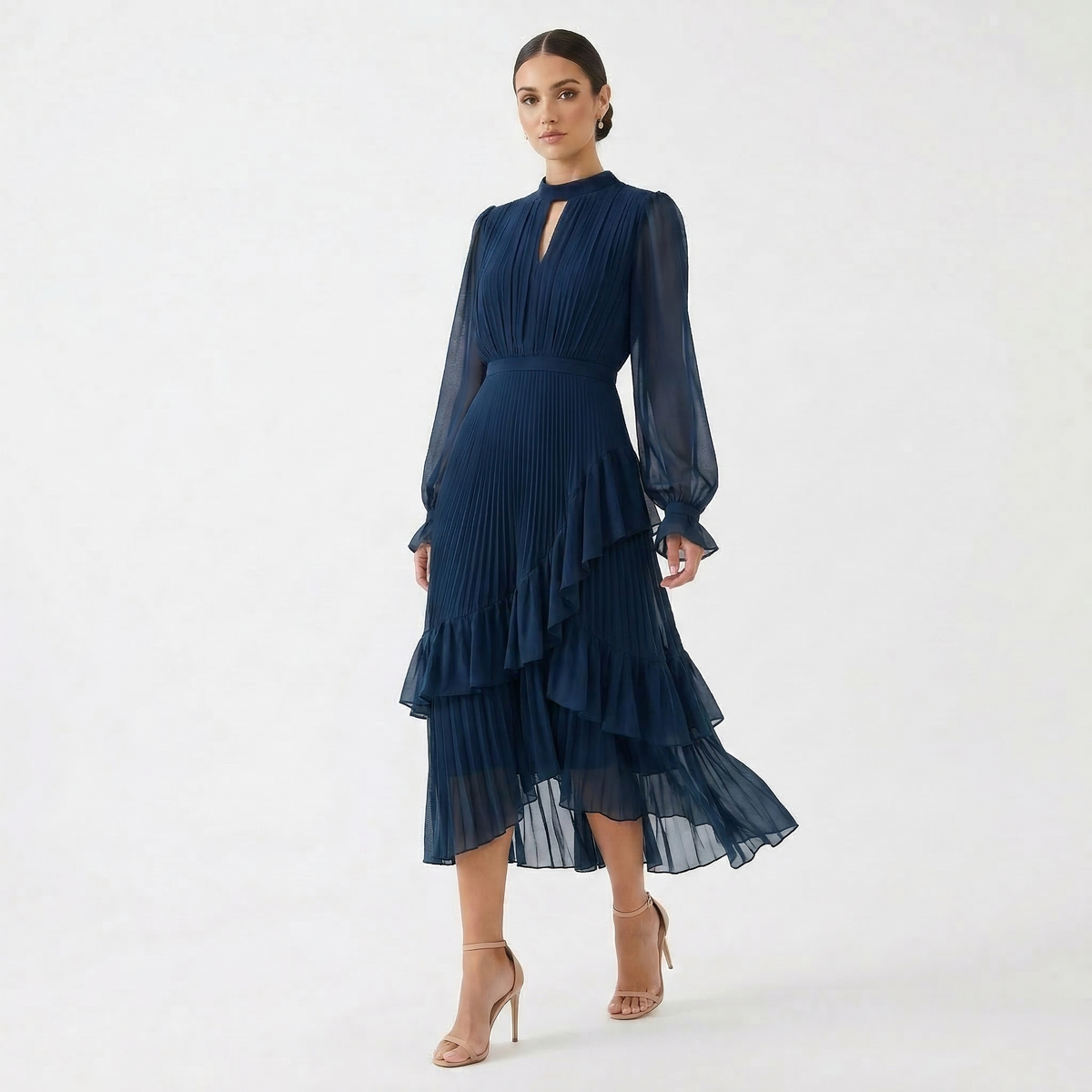 Mariana - Vestido Plisado con Mangas Fluidas y Volantes Asimétricos, vista 4 – Lucia Navarro