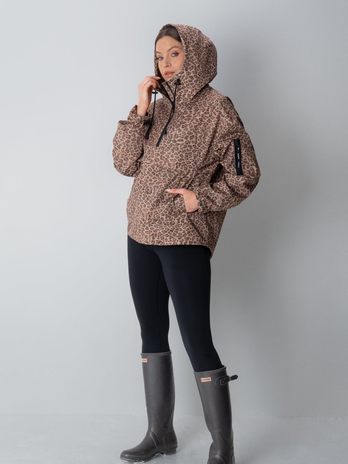 Sudadera Impermeable Leona