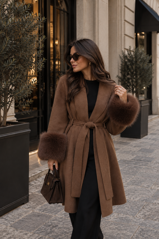 Abrigo Fiorella – Lucia Navarro